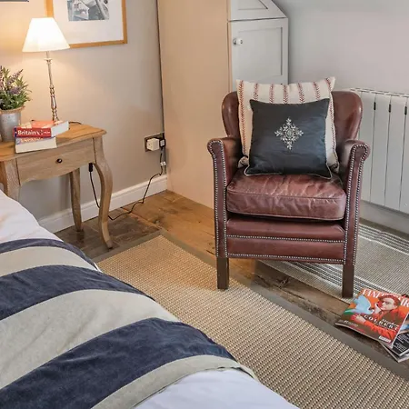 1 Bed In Sinnington 79105 *